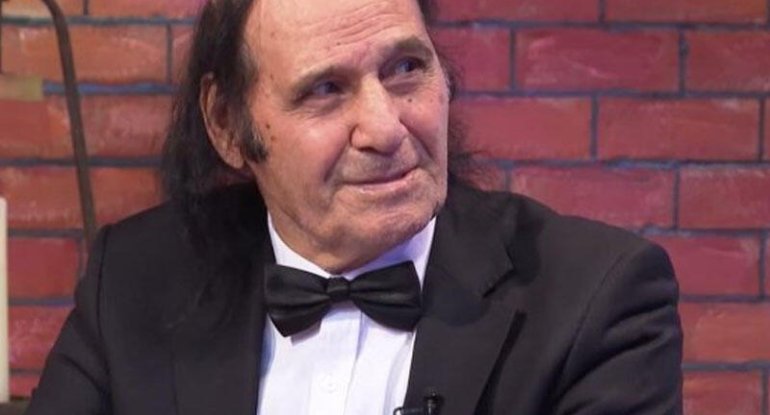 &ldquo;Dedi ki, məni biabır etmisən, saçını qırxdır, adam kimi geyin&rdquo;