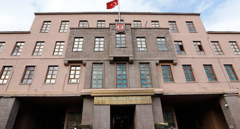 Türkiyə MN Qara dənizdə dron hücumları ilə bağlı xəbərdarlıq edib