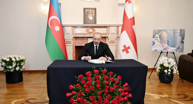 İlham Əliyev Gürcüstanın Azərbaycandakı səfirliyində olub, başsağlığı verib