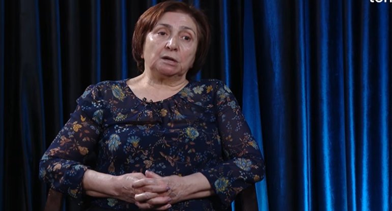 Əməkdar müəllimin &ldquo;uşaqlar 3 yaşından məktəbə getsin&rdquo; sözləri müzakirə yaratdı - VİDEO