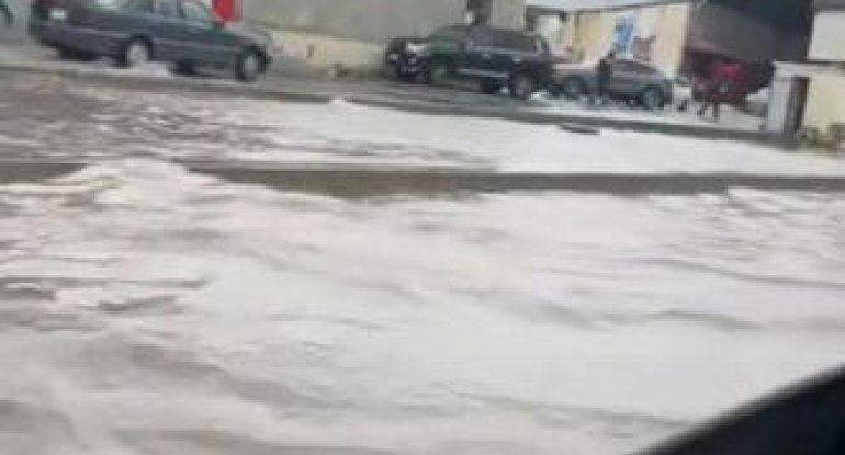 &ldquo;Sədərək&rdquo; ticarət mərkəzini su basdı -&nbsp;VİDEO