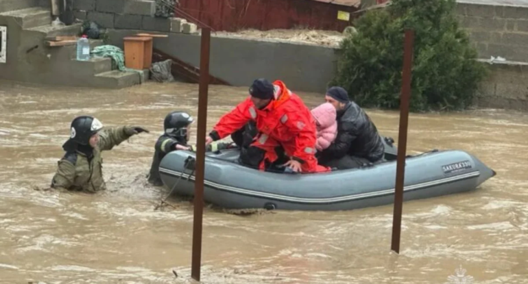 Dağıstanda yüzlərlə ev su altında qaldı