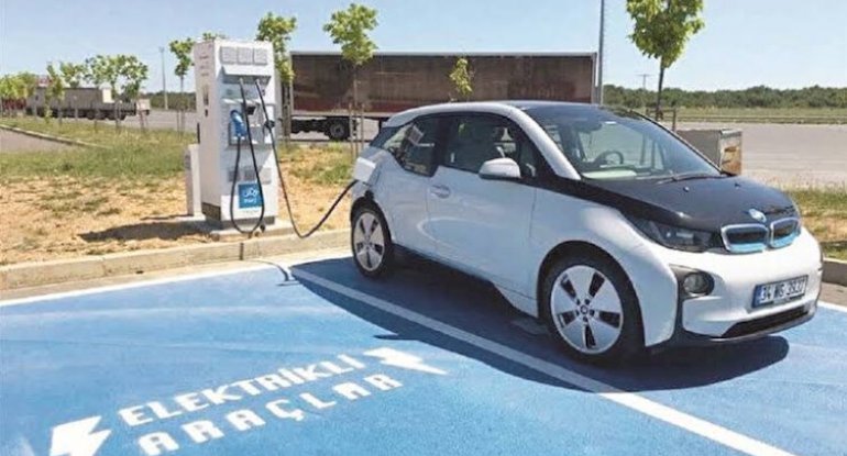 Elektrik avtomobili böhranı: 100 min maşınla bağlı qərar verildi