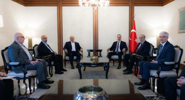 Hakan Fidan HƏMAS nümayəndə heyəti ilə görüşdü
