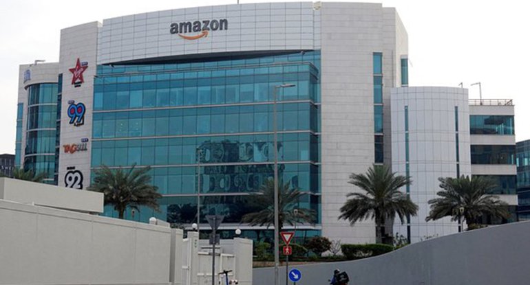 İran &ldquo;Amazon&rdquo;un mərkəzinə zərbə endirdi