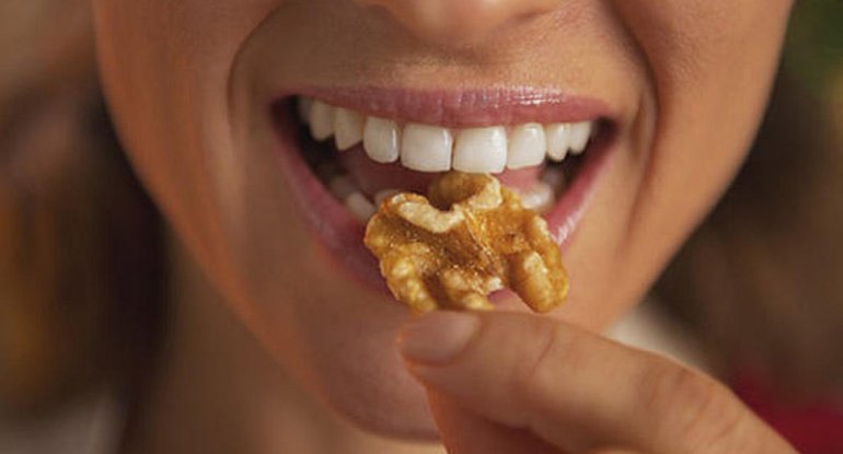 Alimlər qoz yemək üçün ideal zamanı açıqladılar