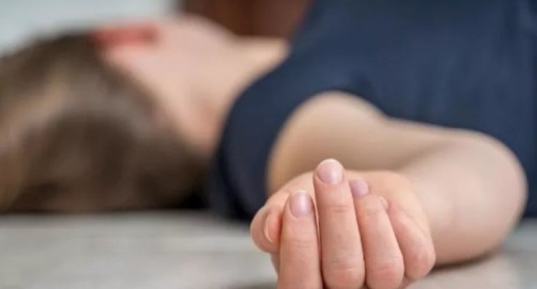 Sumqayıtda evdən qadın meyiti tapıldı