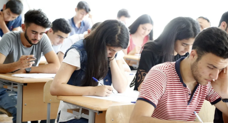 Həftəsonu 52 mindən çox şagird buraxılış imtahanı verəcək