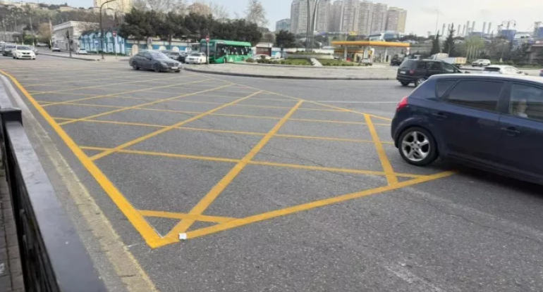 Sürücülərin DİQQƏTİNƏ: daha bir yola "sarı tor" çəkildi