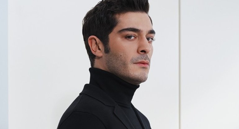Burak Denizin evindən narkotik çıxdı