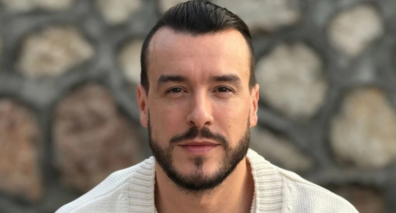 Cem Adrian sərbəst buraxıldı