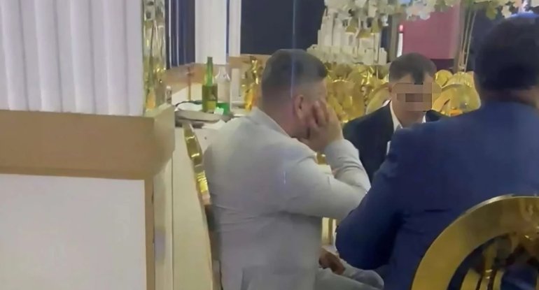 Bakıda toy vaxtı şadlıq evinin tavanı deşildi - VİDEO