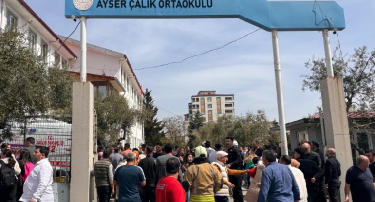 Türkiyədə məktəb hücumunda ölənlərin sayı artdı - VİDEO