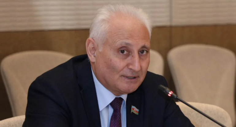 Hikmət Babaoğluna "Şöhrət" ordeni verilib