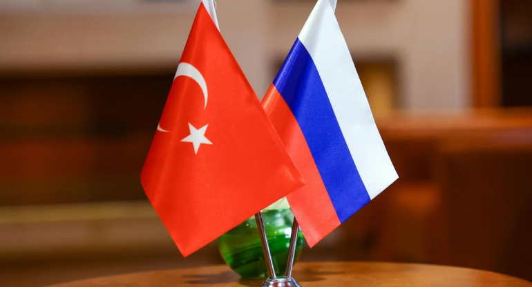 Qaluzin onunla Cənubi Qafqazdakı vəziyyəti müzakirə edib
