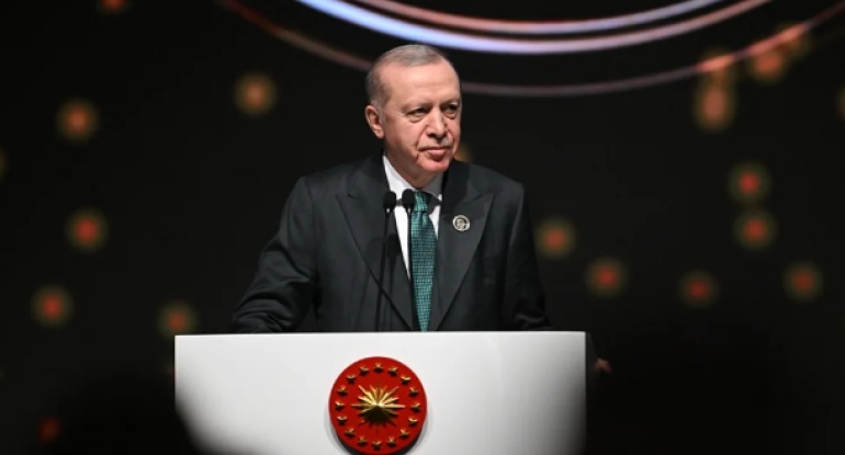 Türkiyə Prezidenti: Hörmüz ticarət gəmiləri üçün açıq olmalıdır