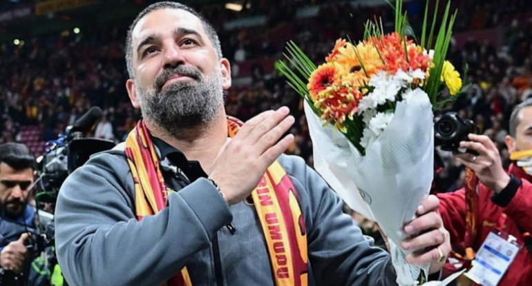 Arda Turan futbol tarixinə düşdü