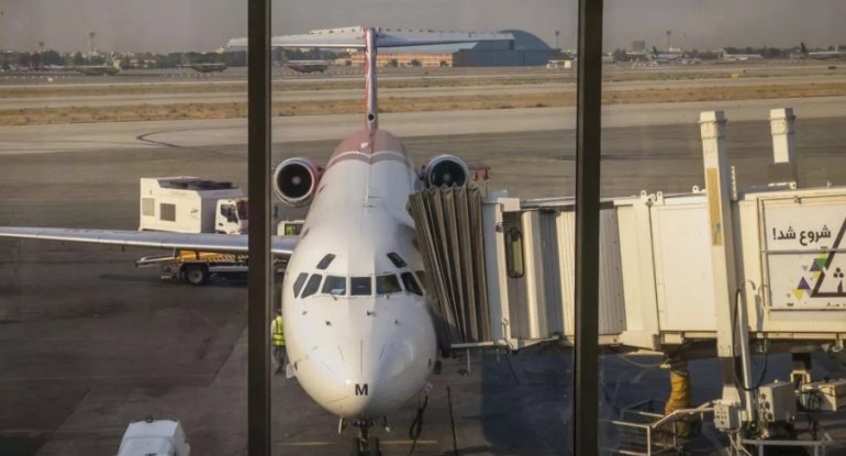 İran hava məkanını yenidən açır