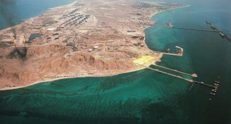 Tramp Xarq adasının ələ keçirilməsinə niyə razılaşmayıb?
