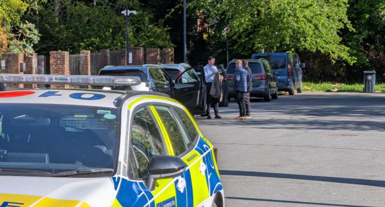 Londonda sinaqoqa hücum edildi