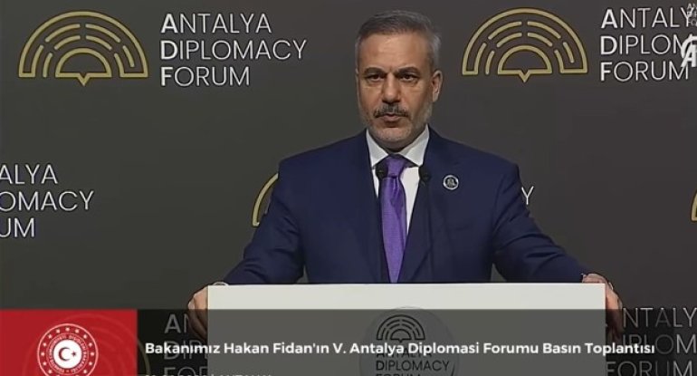 Antalyada azərbaycanlı jurnalistin sualı: Hakan Fidan sülh prosesindən danışdı