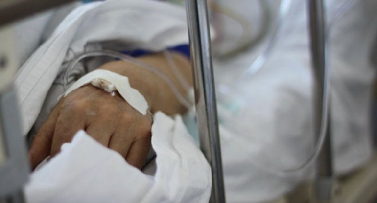 Benzinlə ehtiyasız davrandı, vəziyyəti ağırdır