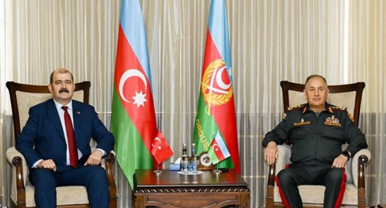 Azərbaycan və Türkiyə arasında hərbi təhsil sahəsində görülən birgə işlər müzakirə edilib