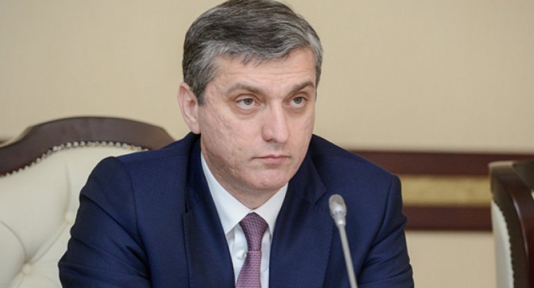 Vüqar Gülməmmədov Milli Məclisdə hesabat verir&nbsp;