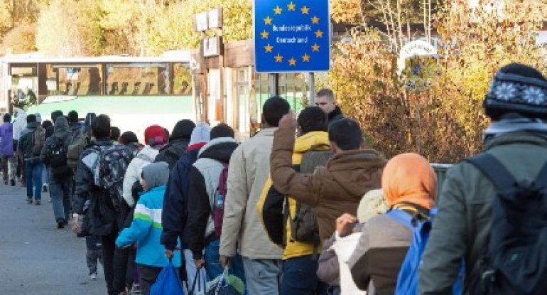 Avropada tarixi rekord: Miqrantların sayı 64 milyonu keçdi