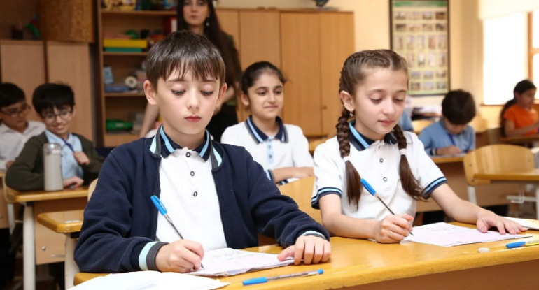 IV və VI siniflərdə təhsilalanların yerdəyişməsi müvəqqəti dayandırılır
