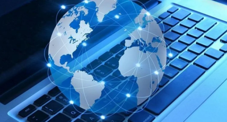 Azərbaycanda genişzolaqlı internetin orta sürəti artıb