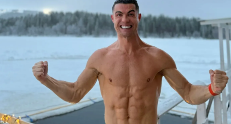 Ronaldonun 41 yaşındakı fitliyinin "ağ" sirri: Aşpazı illərdir gizli qalan detalı açdı - FOTO