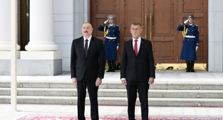 Qəbələdə Çexiyanın Baş nazirinin rəsmi qarşılanma mərasimi olub