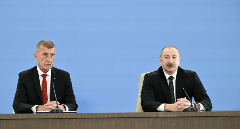 Prezident: Biz Azərbaycanda böyük potensialı olan bərpaolunan enerji sahəsini fəal şəkildə inkişaf etdiririk