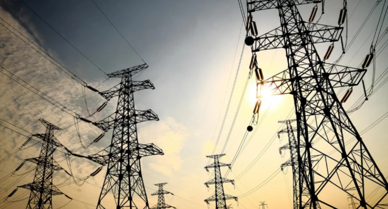 Bakıda yağışla bağlı elektrik şəbəkələrinə dəymiş ziyan aradan qaldırılacaq
