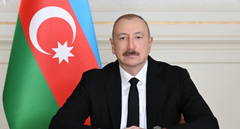 Prezident bir qrup sahibkarı təltif edib