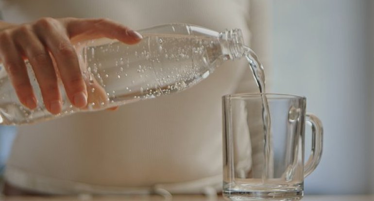 Yaşa görə gündəlik su norması nə qədərdir?