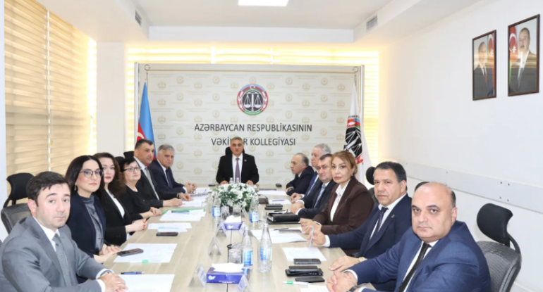 Azərbaycanda bir vəkilə töhmət verilib, birinə isə xəbərdarlıq edilib