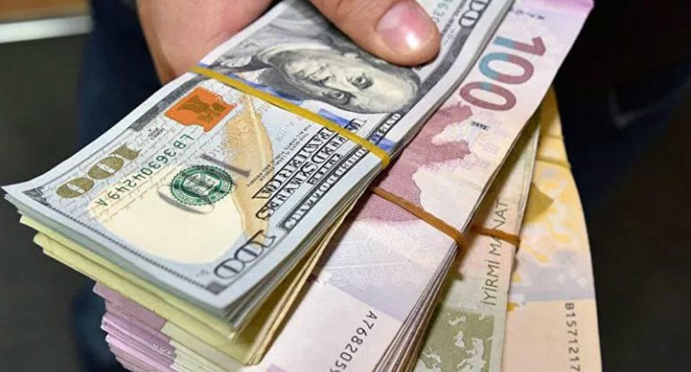 Azərbaycanın valyuta ehtiyatları 12,6 milyard dolları keçdi
