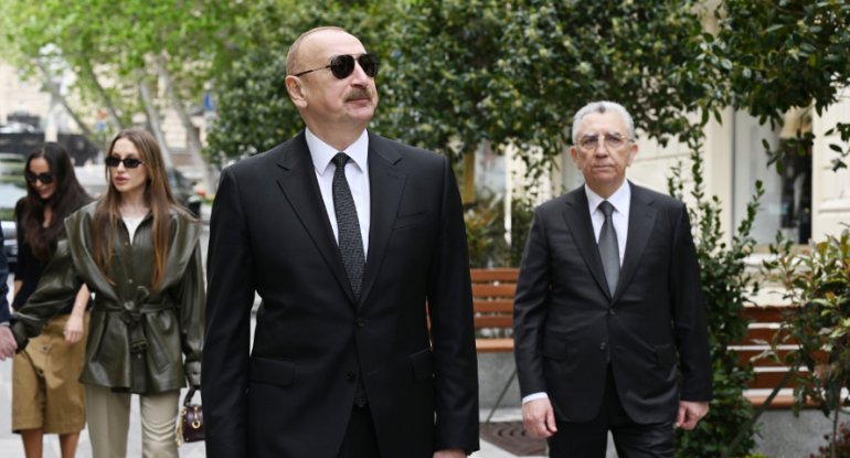 Prezidentlə ailəsi İslam Səfərli küçəsinin açılışında - FOTOLAR