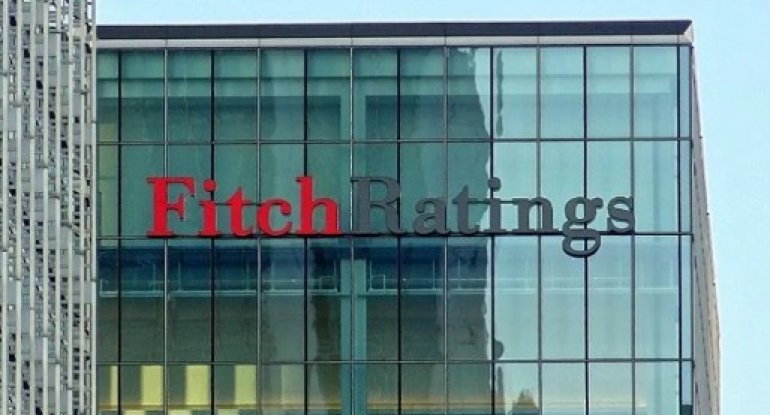 "Fitch"dən ABŞ-la bağlı xəbərdarlıq: ÜDM sabitləşəcək, dövlət borcu 122 faizə çatacaq