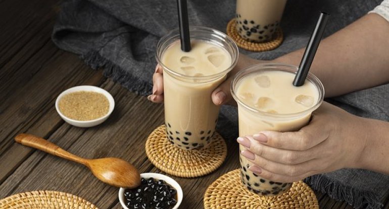 &ldquo;Bubble Tea&rdquo; təhlükəsi: məşhur içki boğulmaya səbəb ola bilər