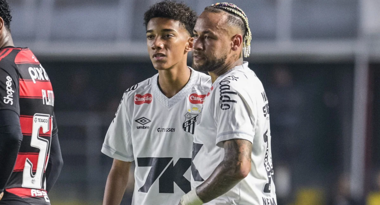 Neymar Robinyonun oğlunu vurdu