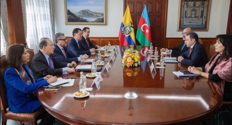 Azərbaycan Ekvadorla diplomatik və xidməti pasport sahiblərini vizadan qarşılıqlı azad edir