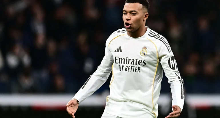 "Real"da böhran: Mbappe Vinisiusun satışını istəyir