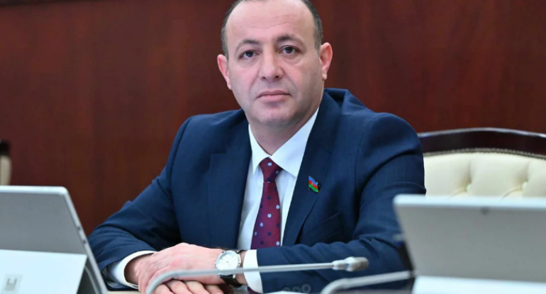 Deputat: Bolşevik adlarını daşıyan küçələrdən xilas olmalıyıq