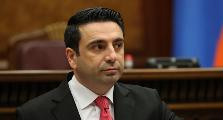 Alen Simonyan: Azərbaycana səfər etməyə hazıram
