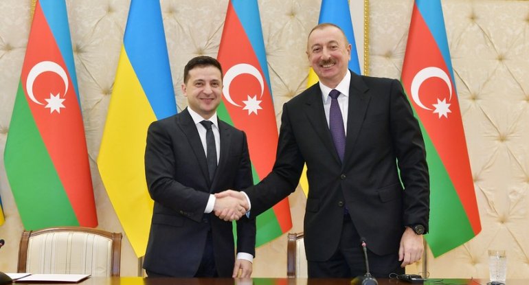 Zelenski İlham Əliyevə zəng edib