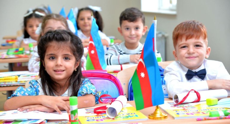 Bir gündə 100 minə yaxın uşaq birinci sinfə qəbul olunub -&nbsp;Eşqi Bağırov