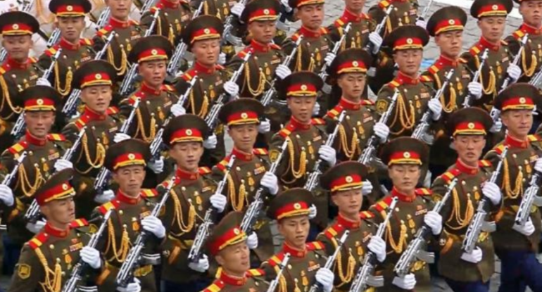Şimali Koreya qoşunları ilk dəfə Moskvada paradda&nbsp;